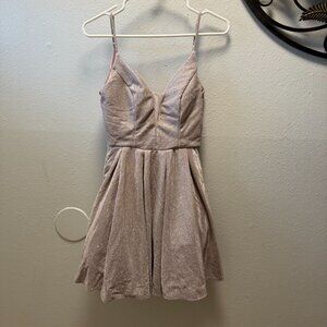 B. Darlin Womens Shimmering Silver‎ Sleeveless Party Dress Size 3/4